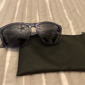 Quay Unisex Polarized Sunglasses – Blue Frame w/ Case